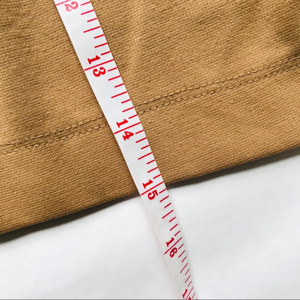 💚STRAWBERRY Pleated Khaki Mini Skirt with Pockets - Picture 6 of 8